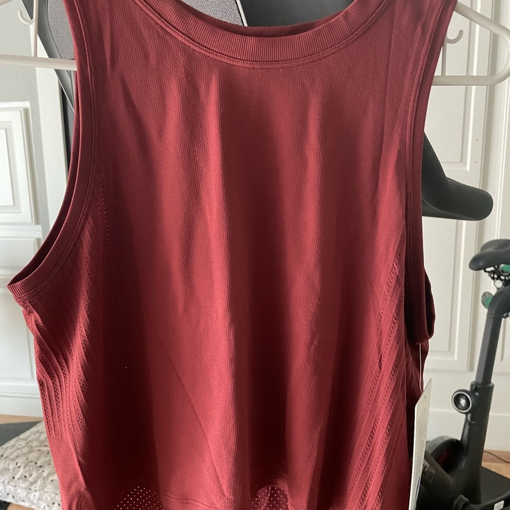 Lululemon Train To Be Tank
